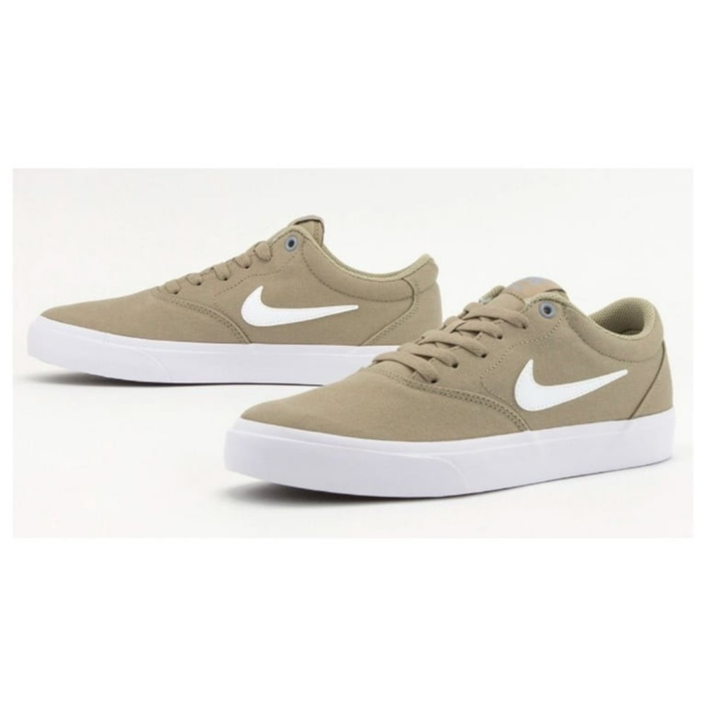 Nike SB Charge Sneaker